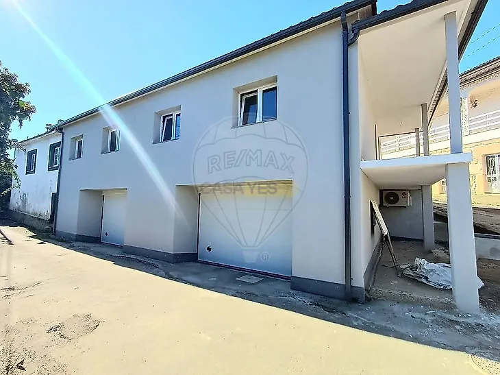 main-listing-picture-0