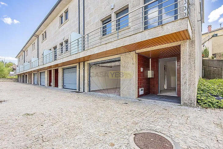 main-listing-picture-0