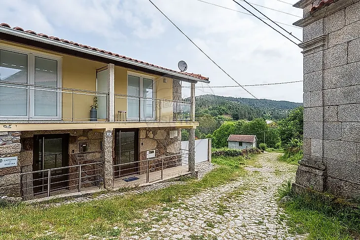 main-listing-picture-0