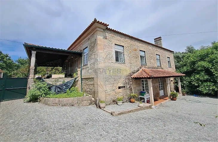 main-listing-picture-0