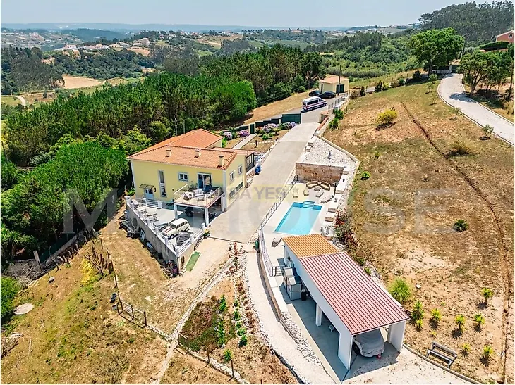 main-listing-picture-0