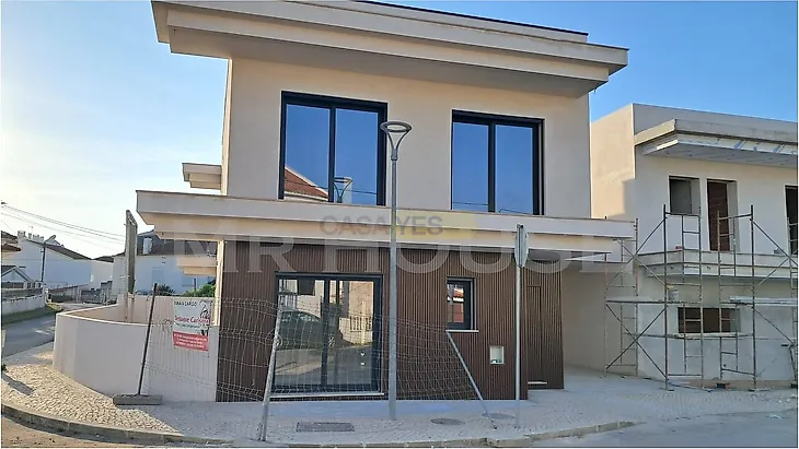 main-listing-picture-0