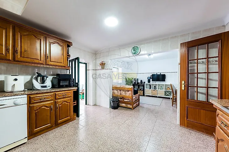 main-listing-picture-0