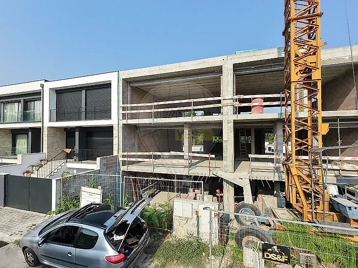 main-listing-picture-0