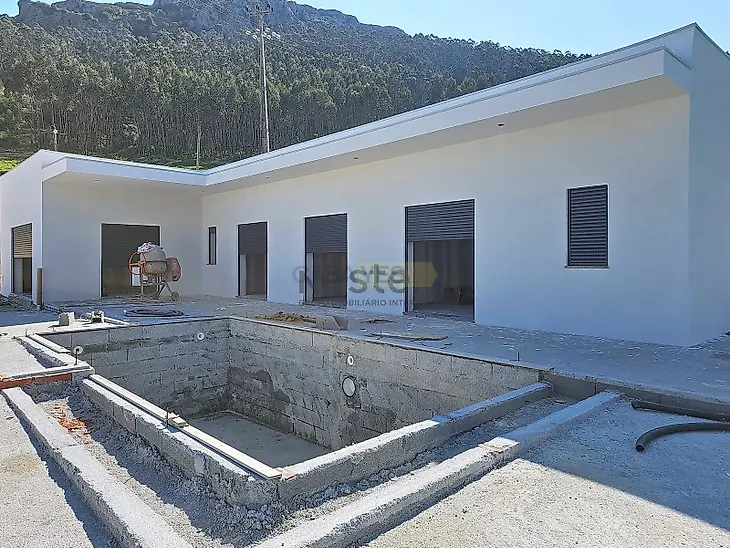 main-listing-picture-0