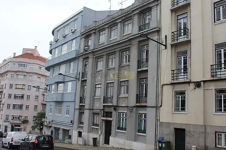 main-listing-picture-0
