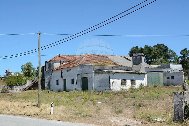 main-listing-picture-0