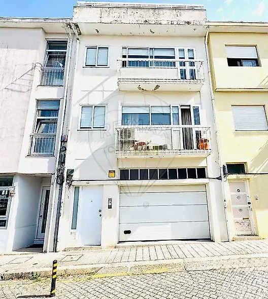 main-listing-picture-0