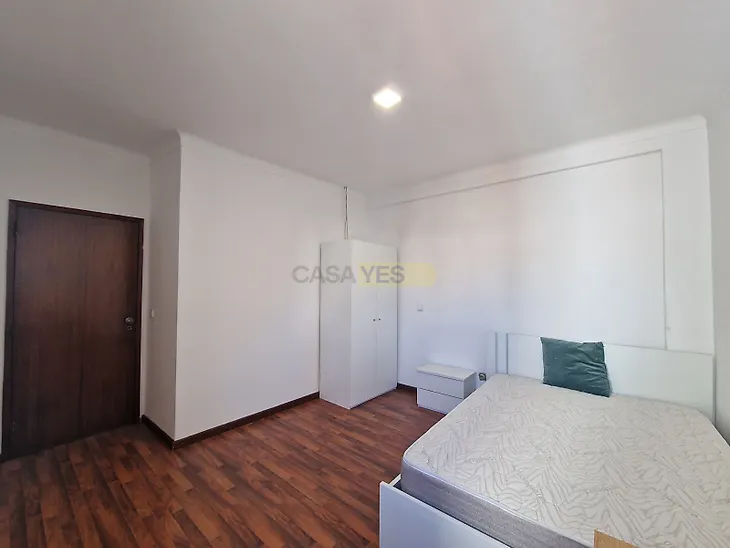 main-listing-picture-0
