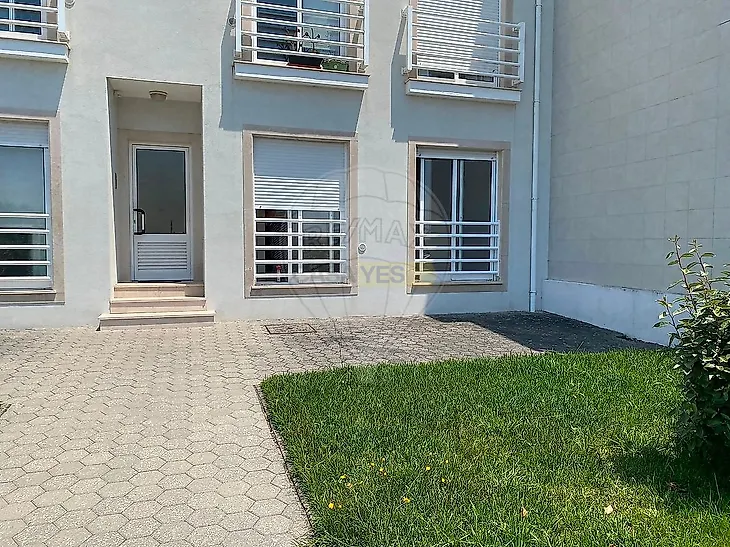 main-listing-picture-0