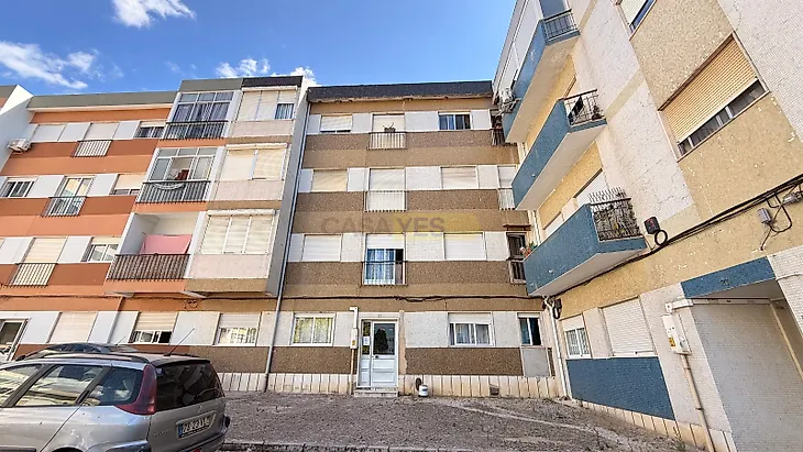 main-listing-picture-0