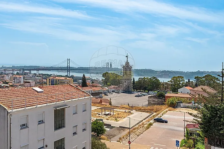 main-listing-picture-0