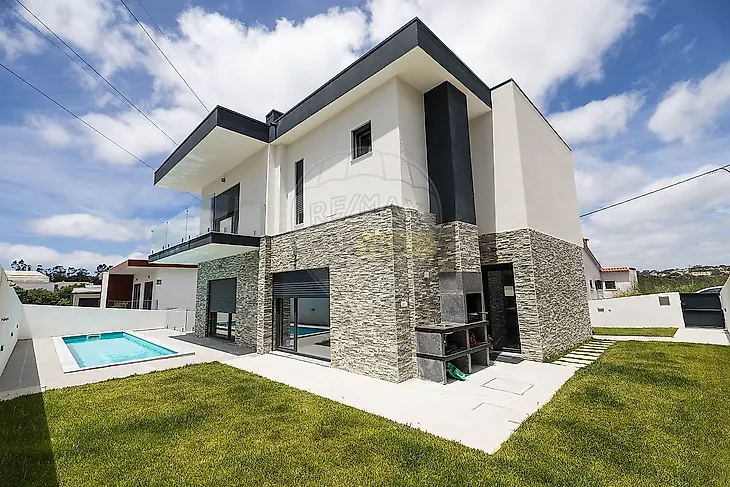 main-listing-picture-0