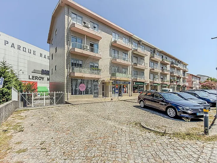 main-listing-picture-0