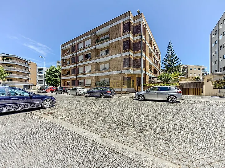 main-listing-picture-0