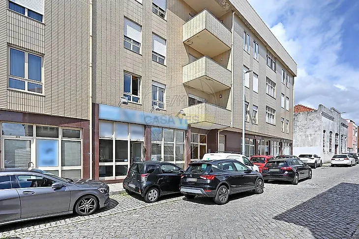main-listing-picture-0
