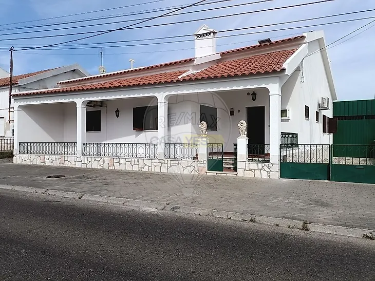 main-listing-picture-0