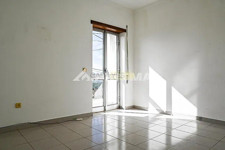 main-listing-picture-0