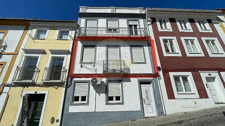 main-listing-picture-0
