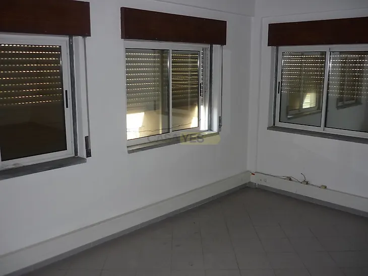 main-listing-picture-0