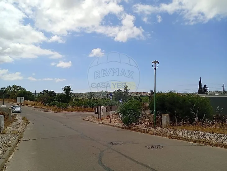 main-listing-picture-0