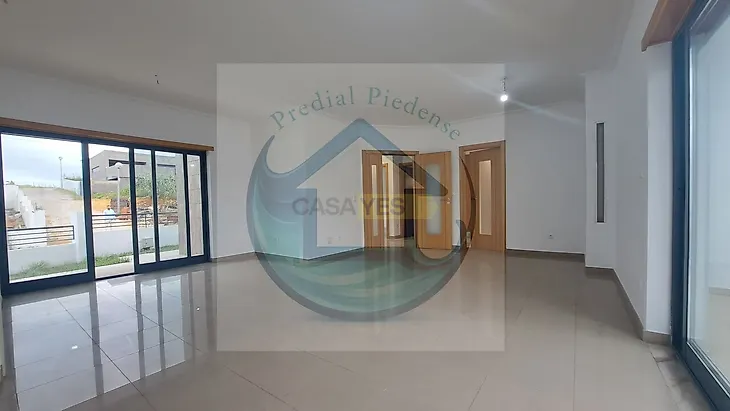 main-listing-picture-0