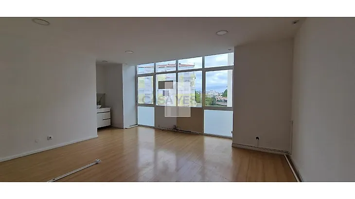 main-listing-picture-0
