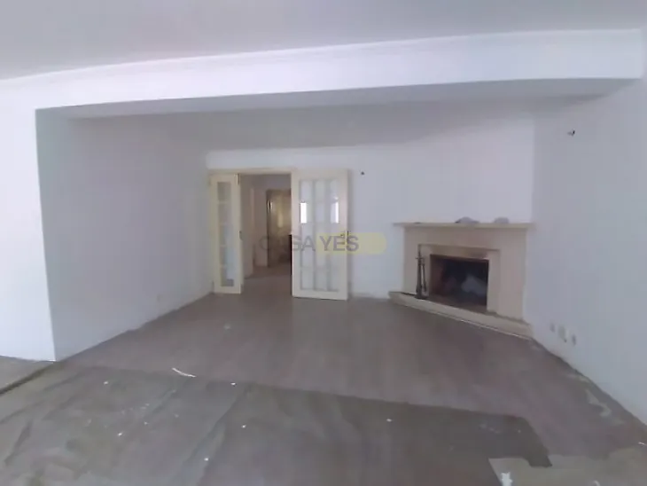 main-listing-picture-0