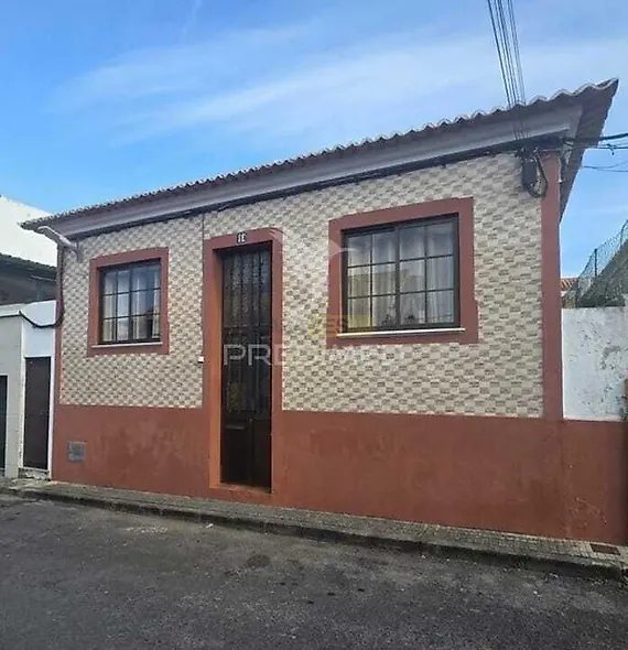 main-listing-picture-0