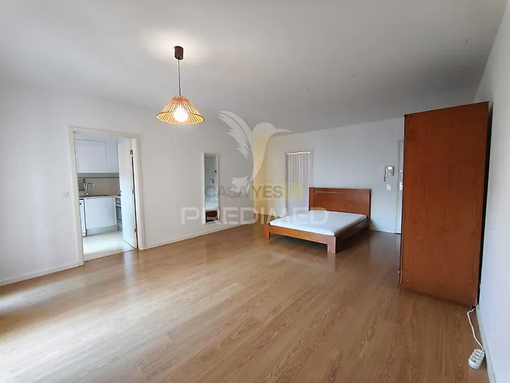 main-listing-picture-0