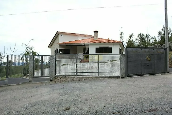main-listing-picture-0