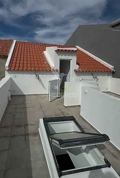 main-listing-picture-0