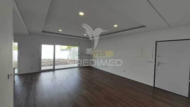 main-listing-picture-0