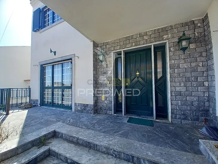 main-listing-picture-0