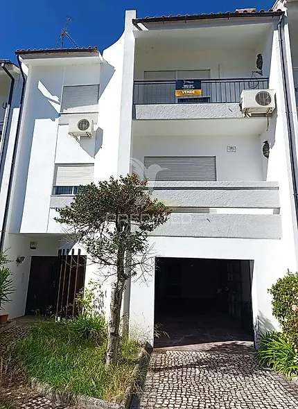 main-listing-picture-0