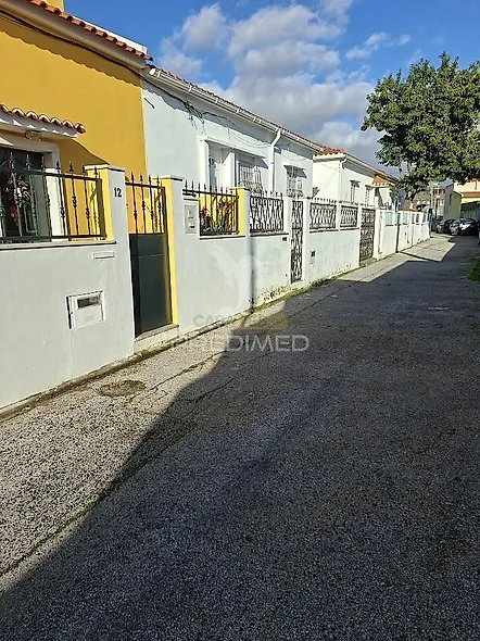 main-listing-picture-0