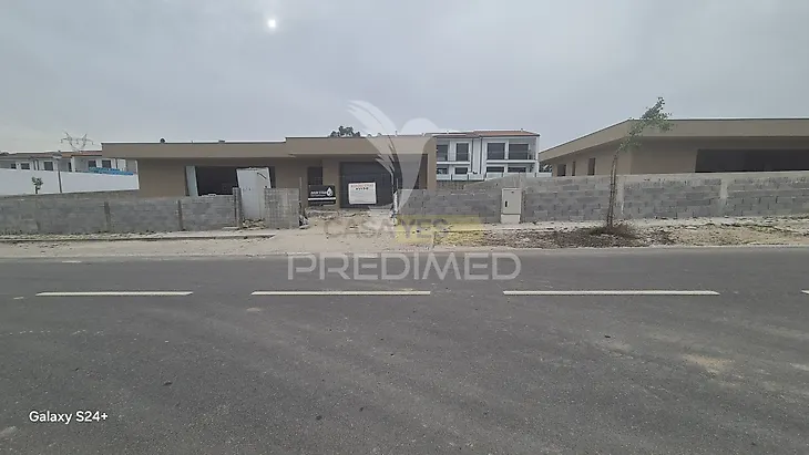 main-listing-picture-0