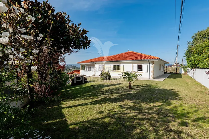 main-listing-picture-0