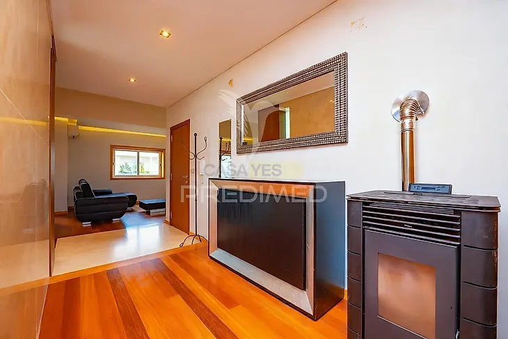 main-listing-picture-0