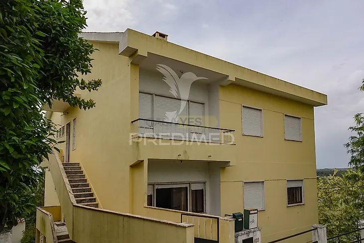 main-listing-picture-0