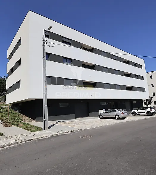 main-listing-picture-0