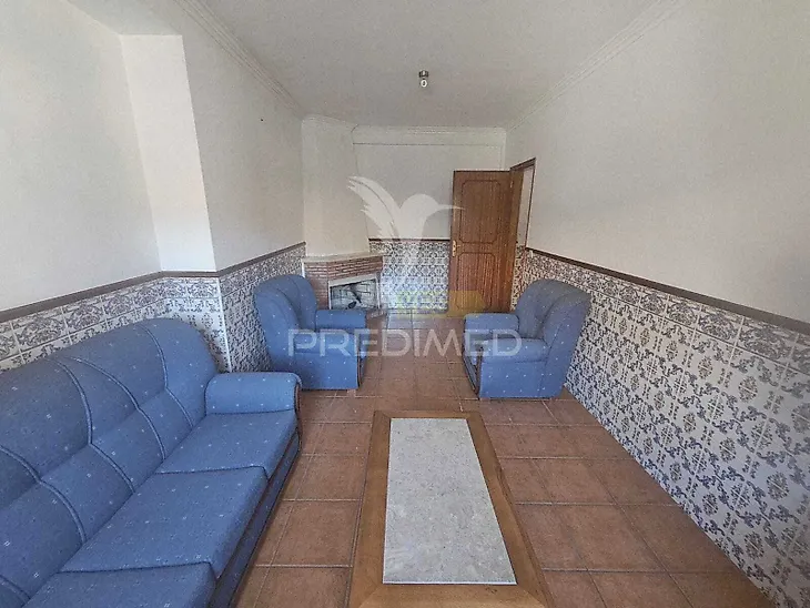 main-listing-picture-0
