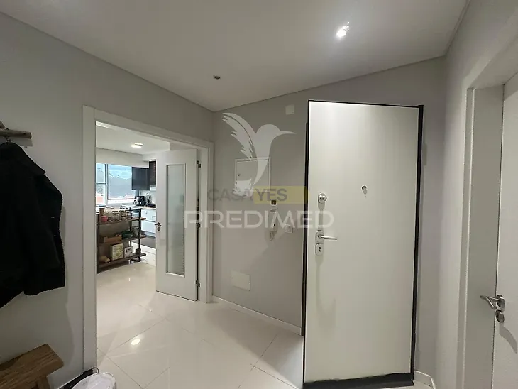 main-listing-picture-0