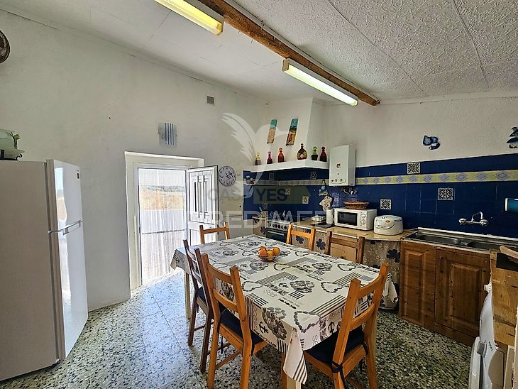 main-listing-picture-0
