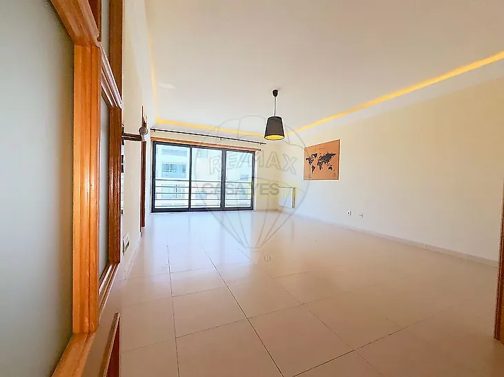 main-listing-picture-0