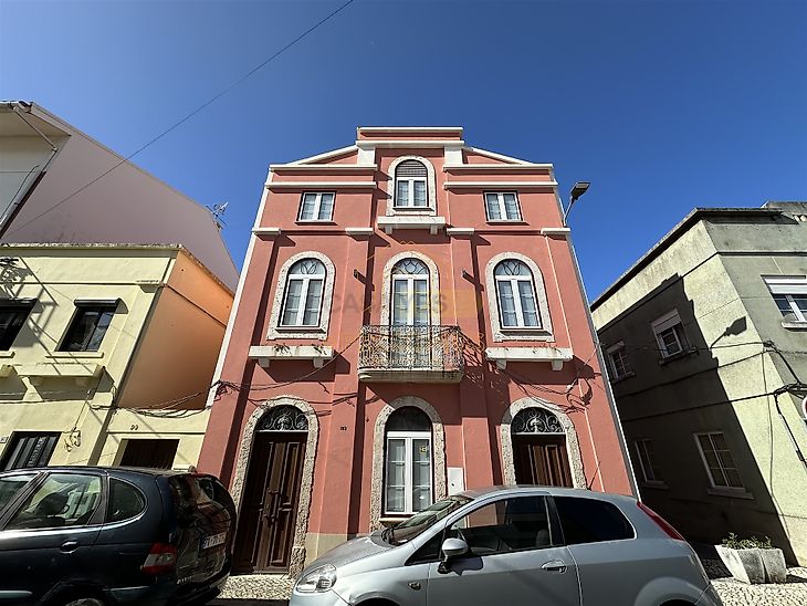 main-listing-picture-0