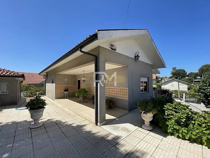 main-listing-picture-0