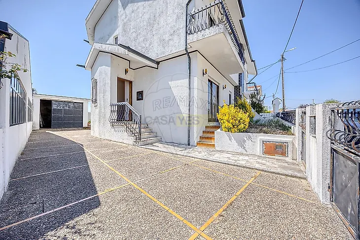 main-listing-picture-0
