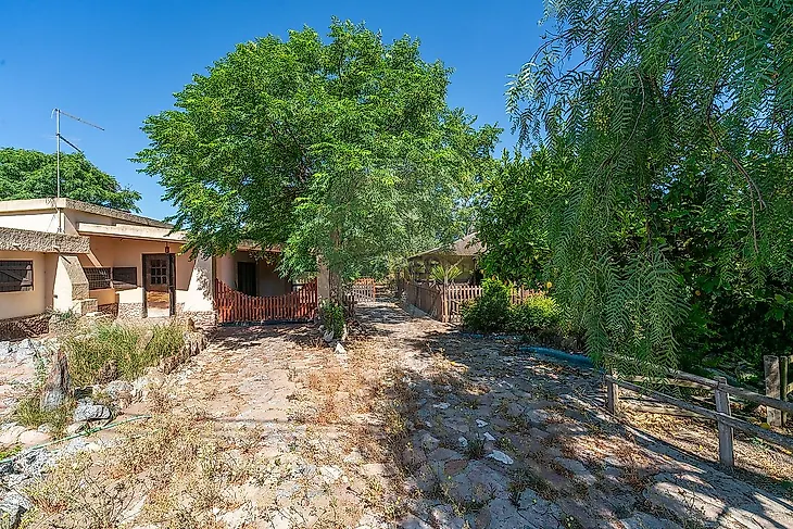 main-listing-picture-0