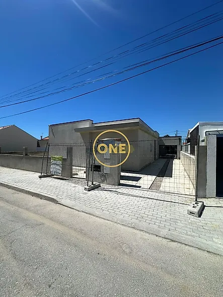 main-listing-picture-0